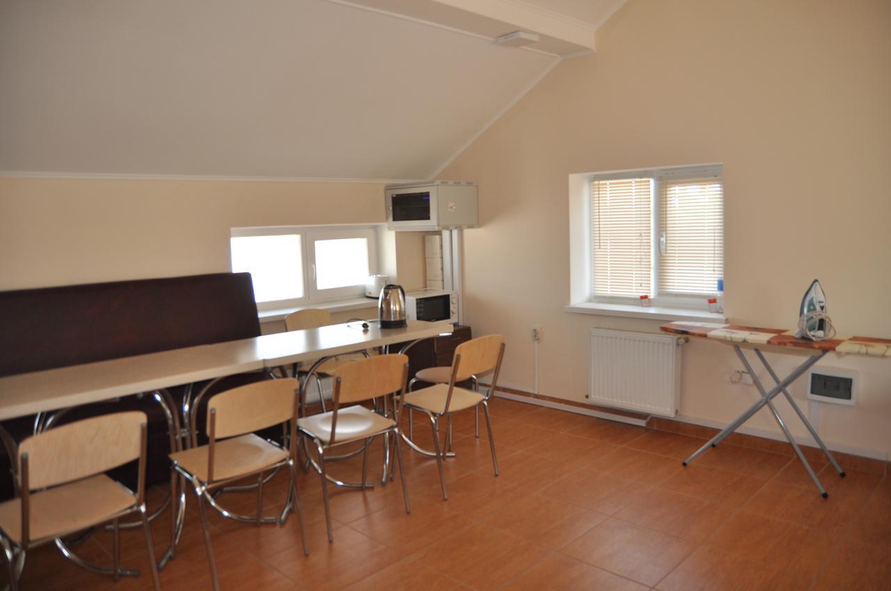 Hostel Stozhary Ternopil Luaran gambar